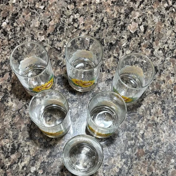 Vintage Corelle Sunsations Juice Glasses - Picture 4 of 4